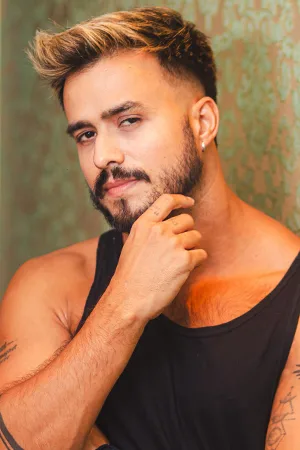 Terapeuta masculino Paco