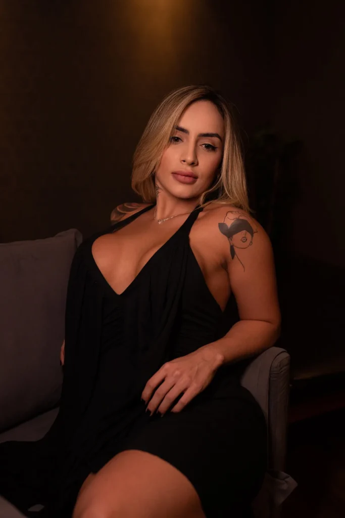 Masseuse RJ Barra
